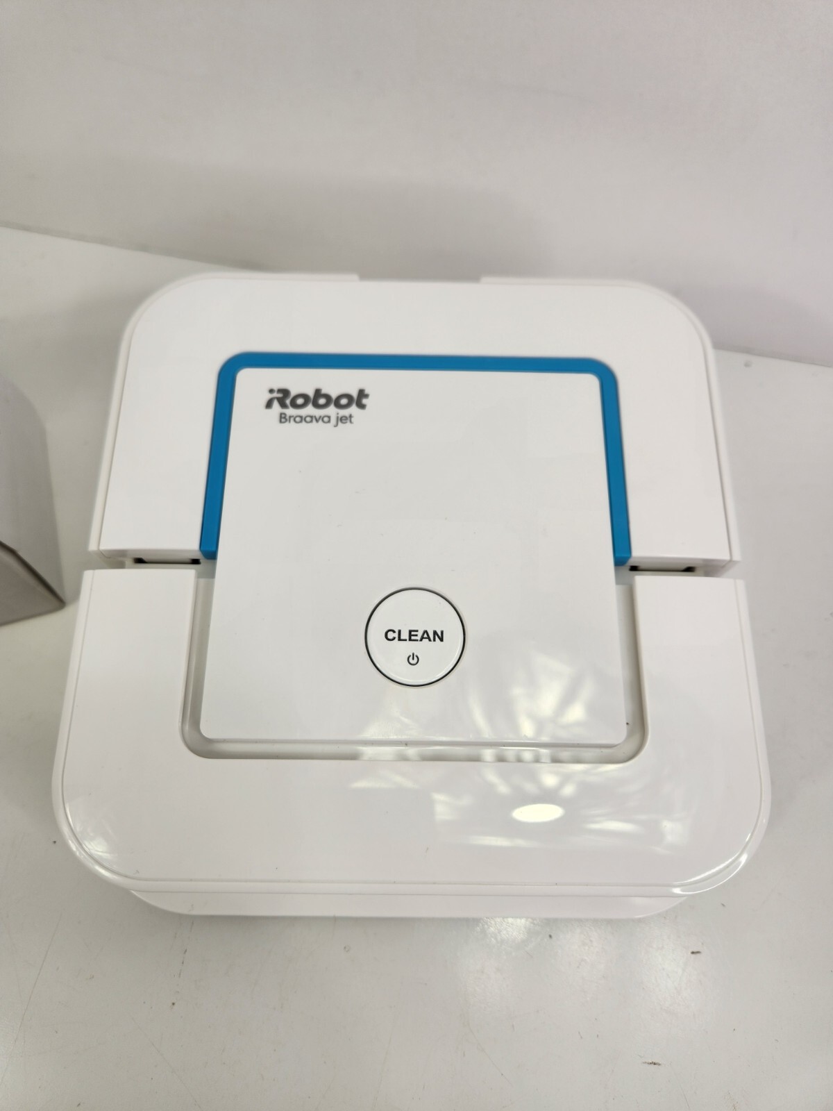 iRobot Braava Jet 240 Robot With Mopping Pads (NO BATTERY) Read Desc.