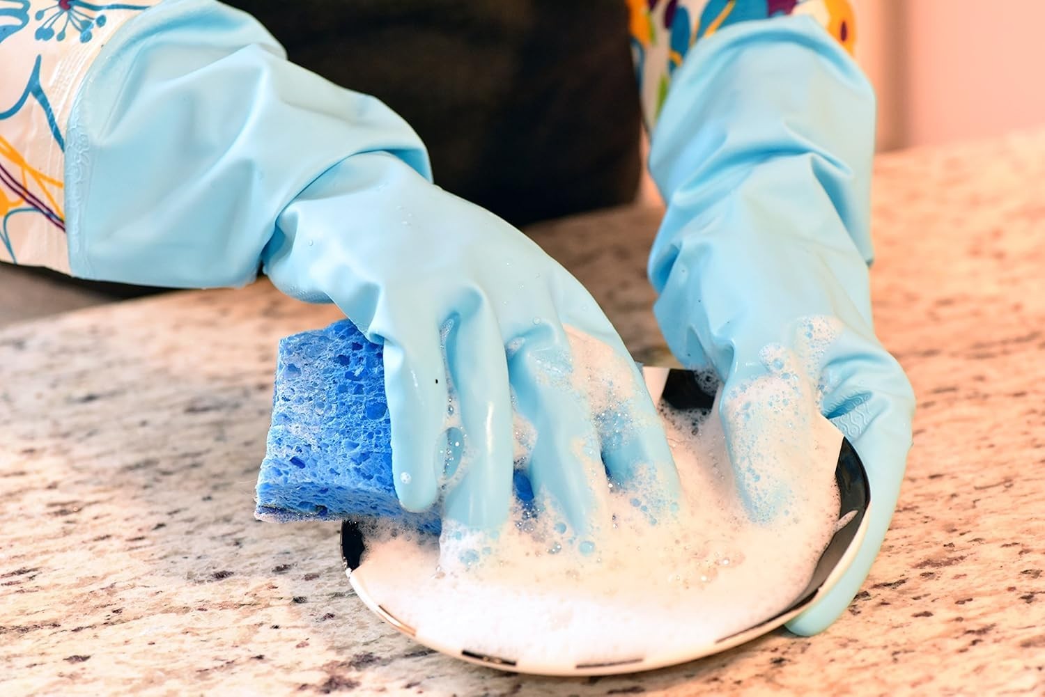 Medium 15-Inch Cleaning Gloves – Waterproof, Latex-Free with Soft Fiber Lining