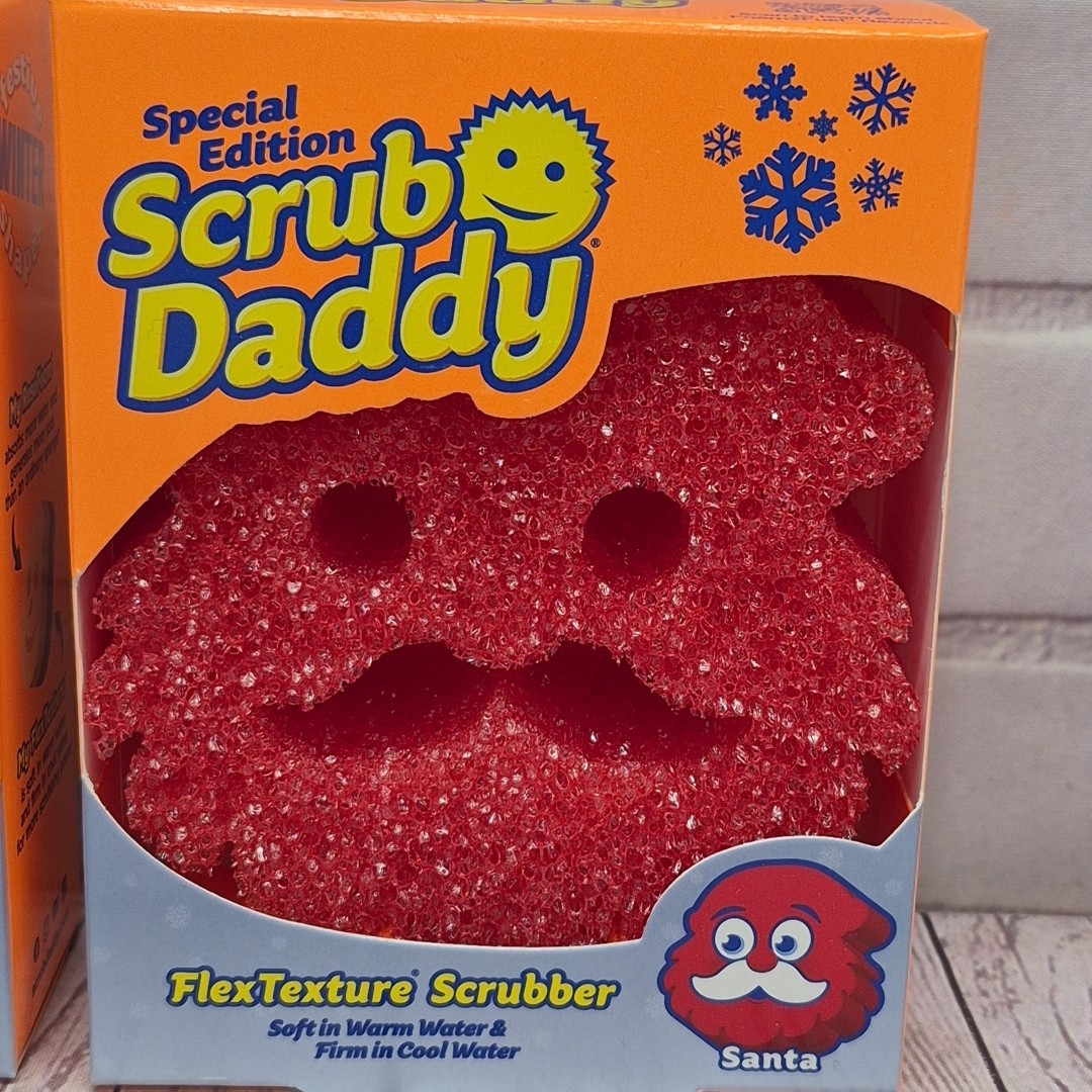 2pc Set Scrub Daddy Special Edition Santa and Snowman Scrubber & Sponge, New