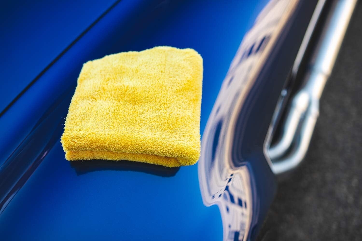 Eagle Edgeless 500: 4-Pack Super Plush Microfiber Detailing Towels, 16x16in Gold