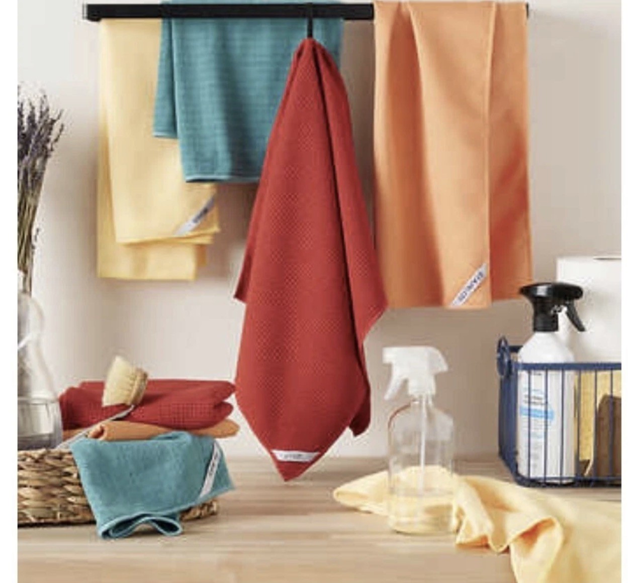 8 Microfiber Cleaning Cloths MultiUse Colors Glass Utility Wood Steel 18″ x 28″