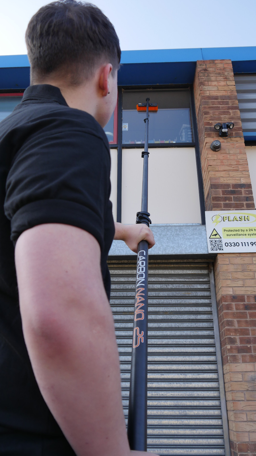 25 Foot Carbon Nano Window Cleaning Pole + Free 26cm Wash & Rinse Bar WFP Brush