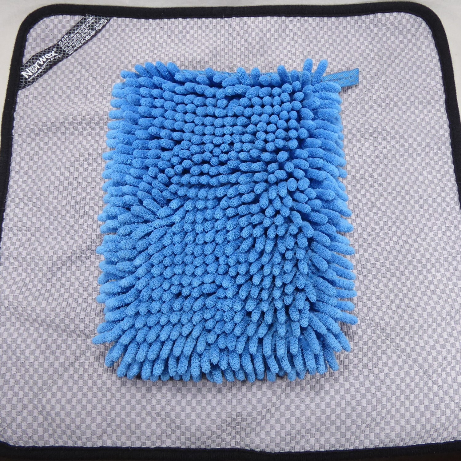 Norwex Car Care Set ~ Marine Car Wash Mitt Graphite Dry & Buff Car Cloth Towel