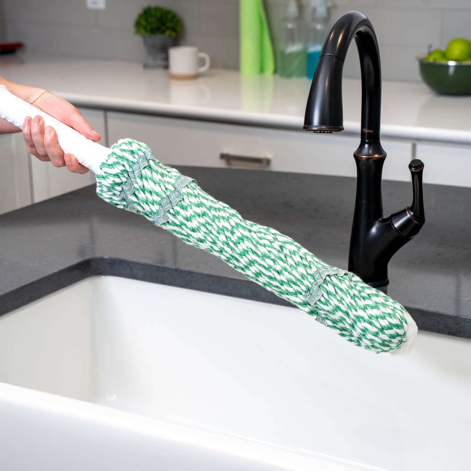 Libman Tornado Twist Mop with Cotton Blend Head Steel Handle Green & White