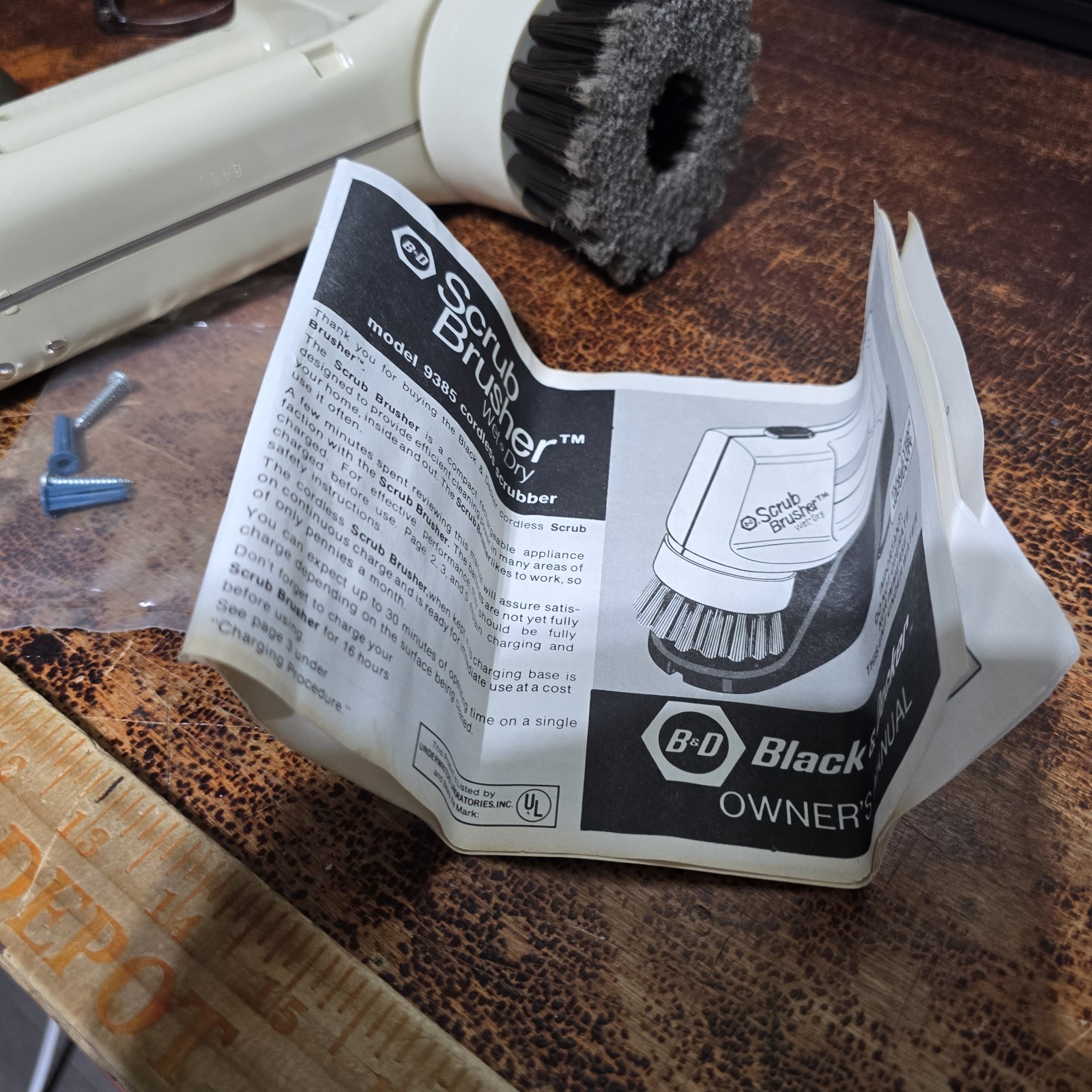Black & Decker Scrub Brush