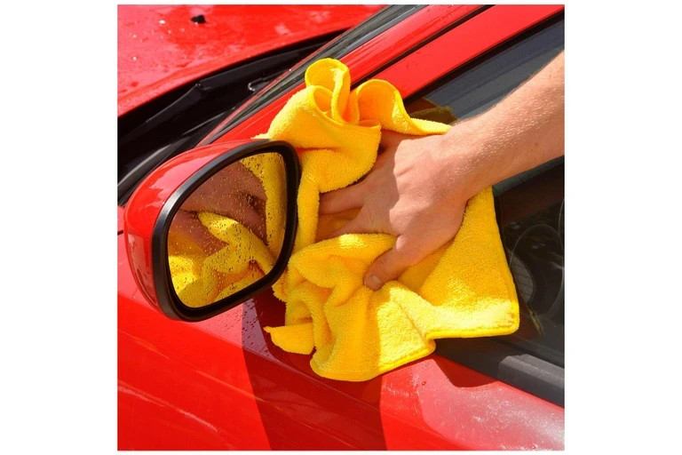 Kirkland Signature Ultra Plush Microfiber Towel, Yellow, 16 in x 16 in, 36-Count