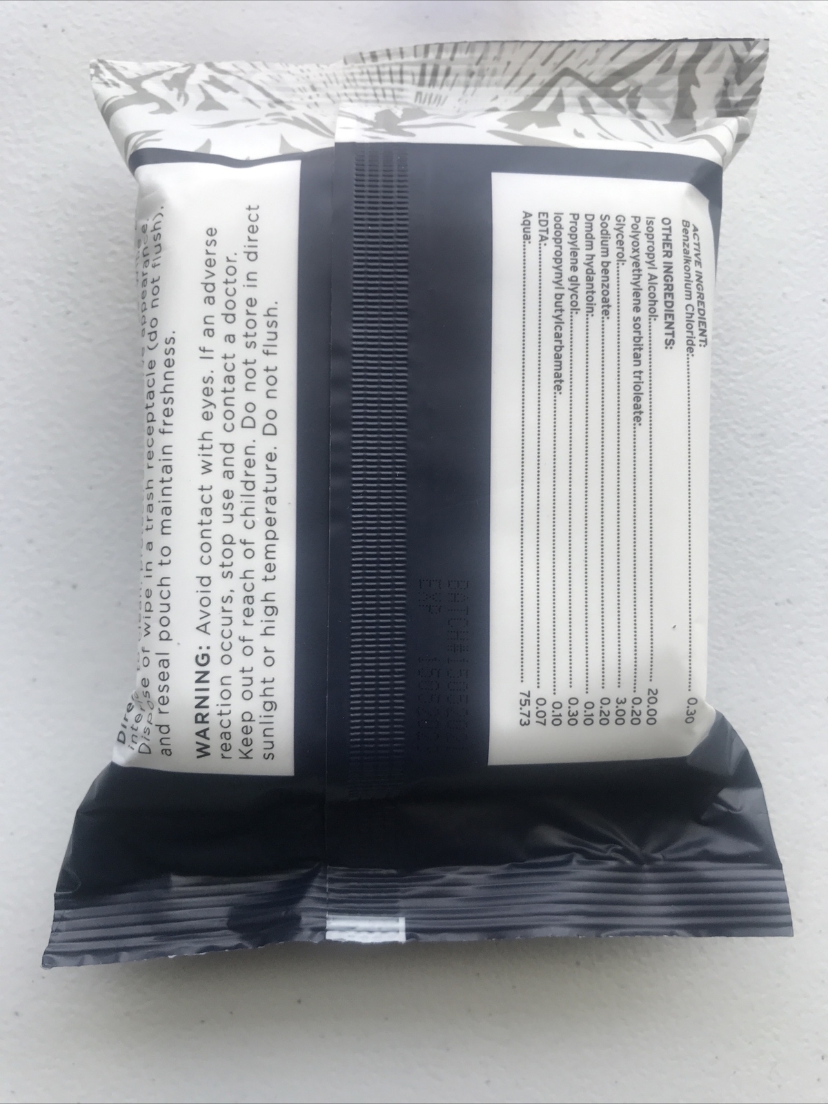 Luxury Auto Wipes Obsidian Scented Resealable Pouch
