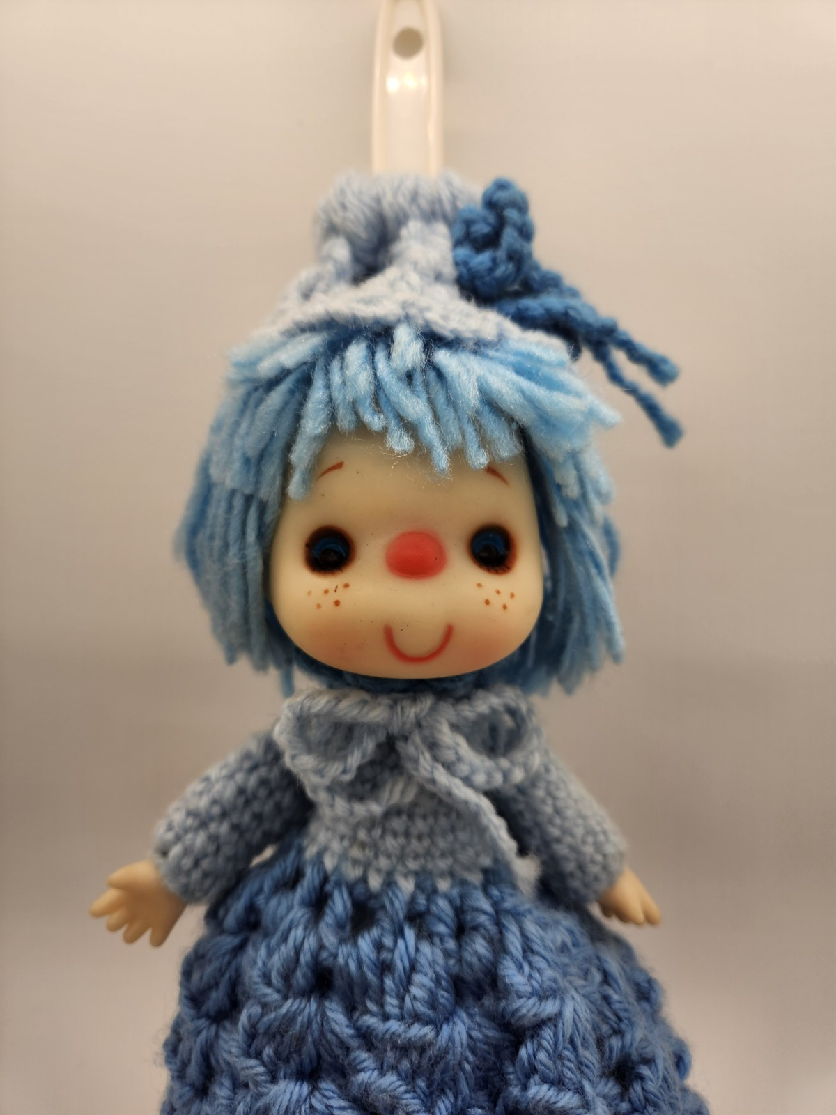 Viking Ind. Blue Feather Duster Strawberry Shortcake Doll w/Blue Crotchet Dress