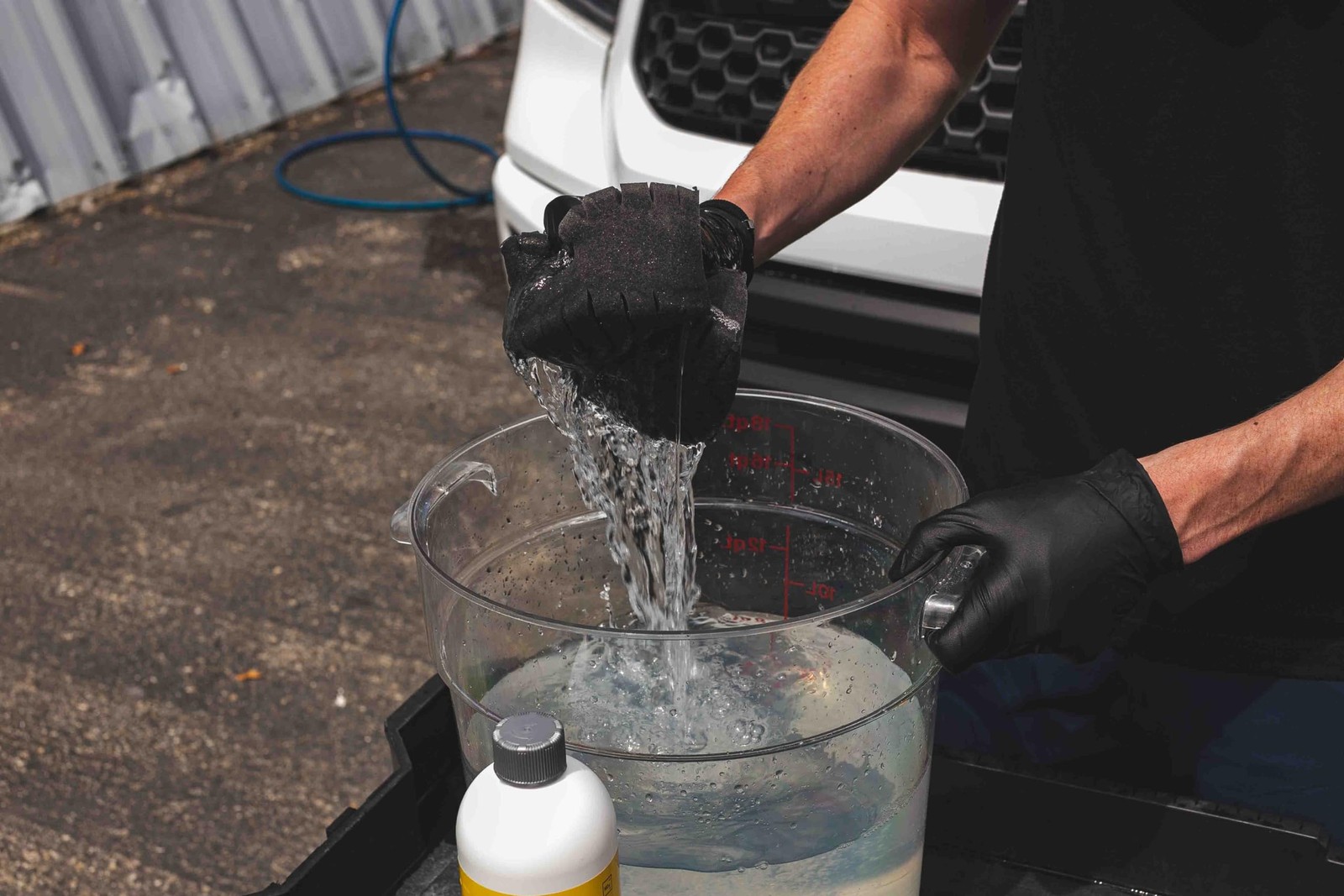 Ultra Safe Sponge for All Paints & Wheels – Ergonomic Grip, Dark Grey