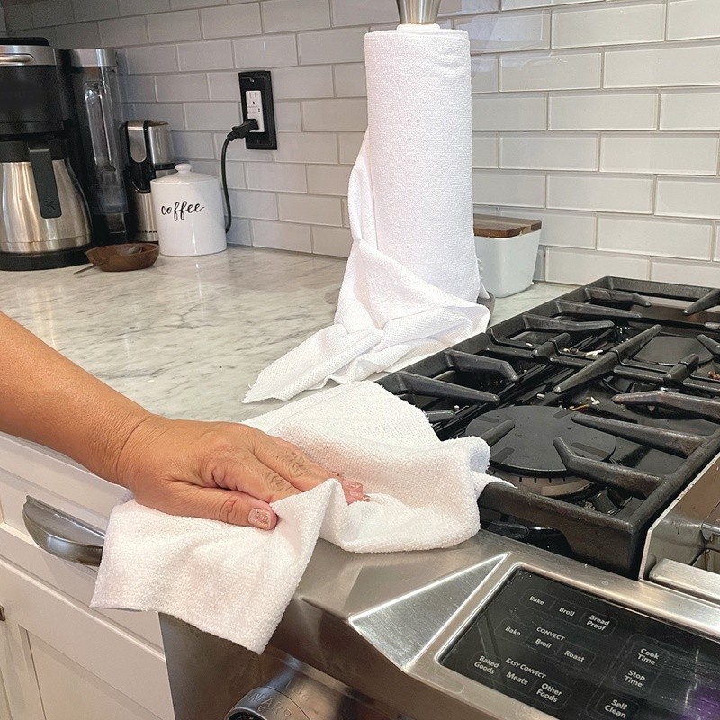Reusable Multi-Purpose Microfiber Cleaning Towels on Roll 50 Count White