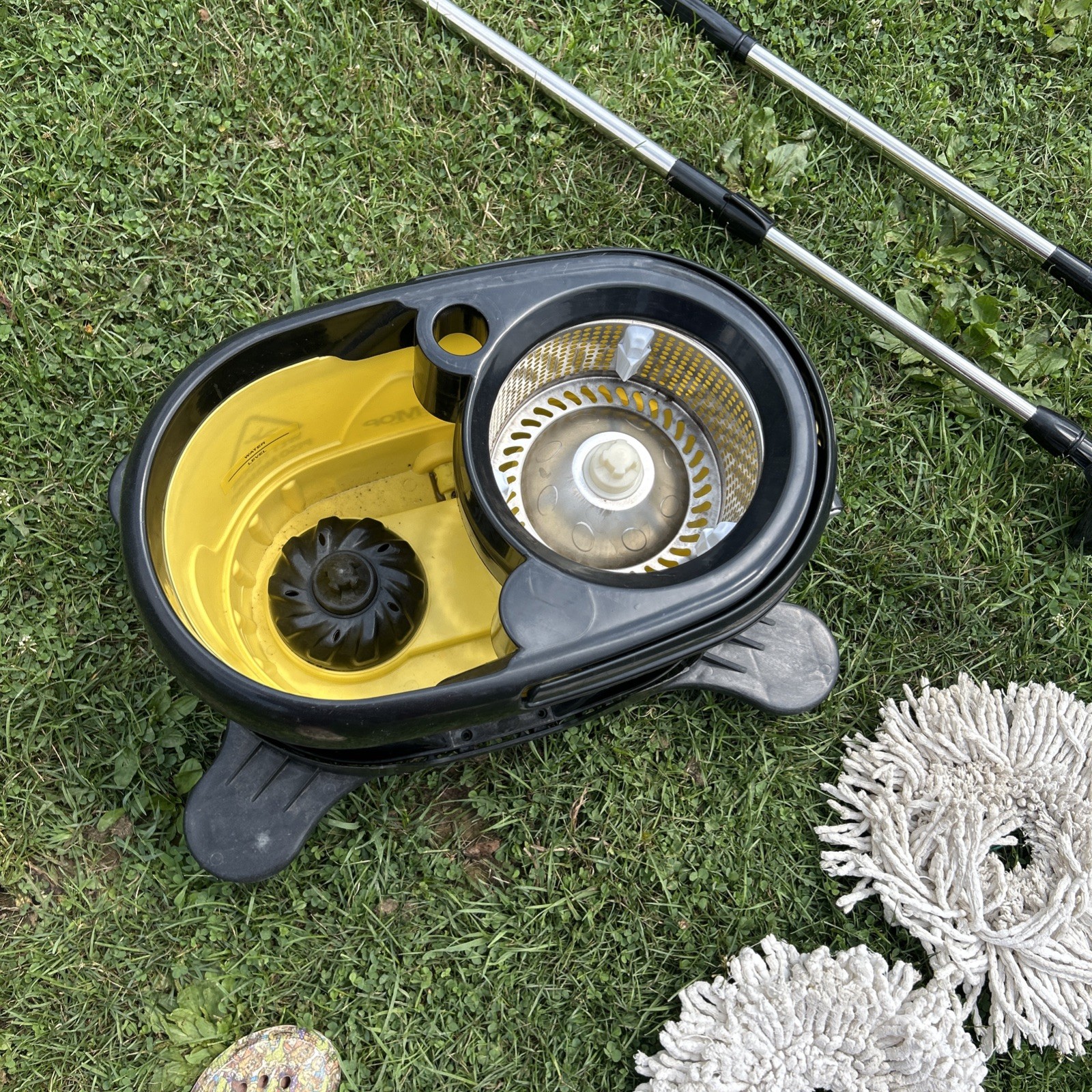 Bissell Commercial CycloMop Spin Mop Bucket Set CM500D With Dolly Handles Pads