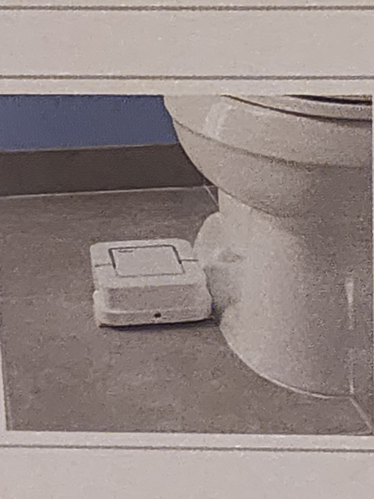 iRobot Braava jet 240 Smart Mopping Robot Bluetooth w/Dry Sweeping Pads