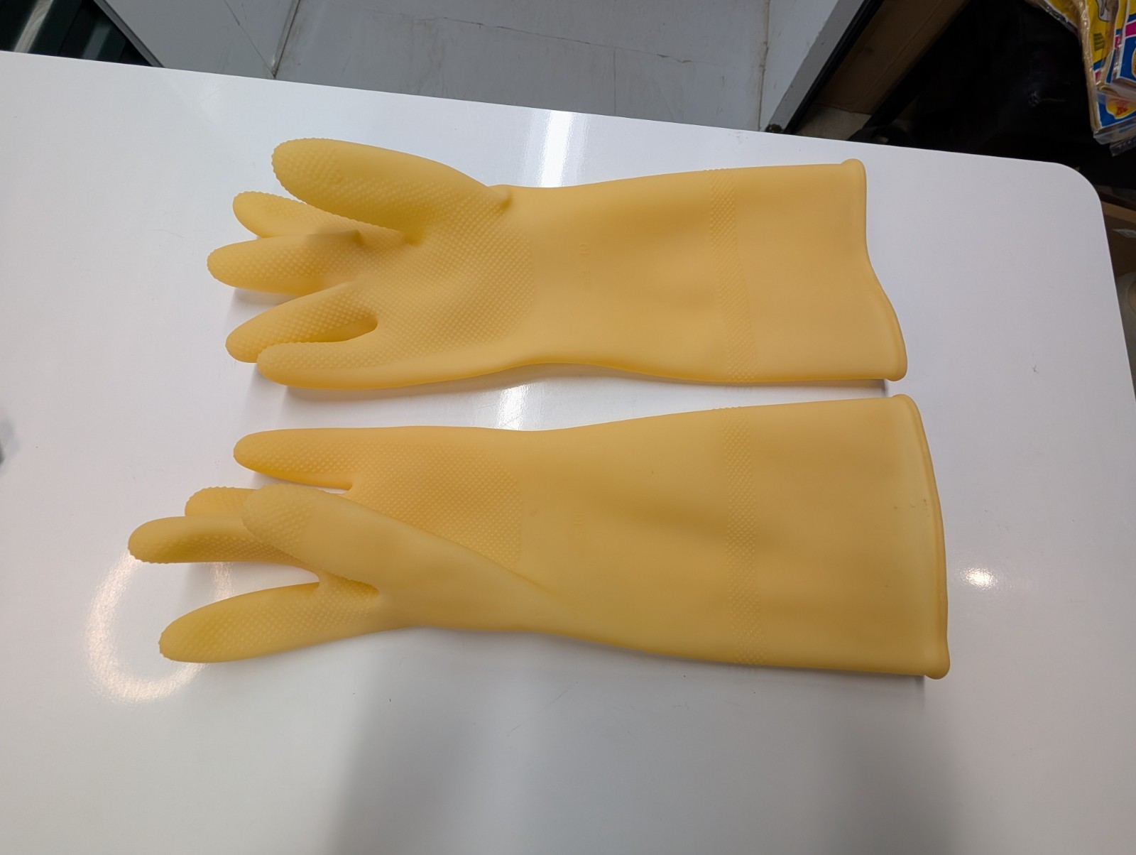 Carnation Latex Gloves #300, #500 & #700 (3 Sizes, 10 Qty of Package)