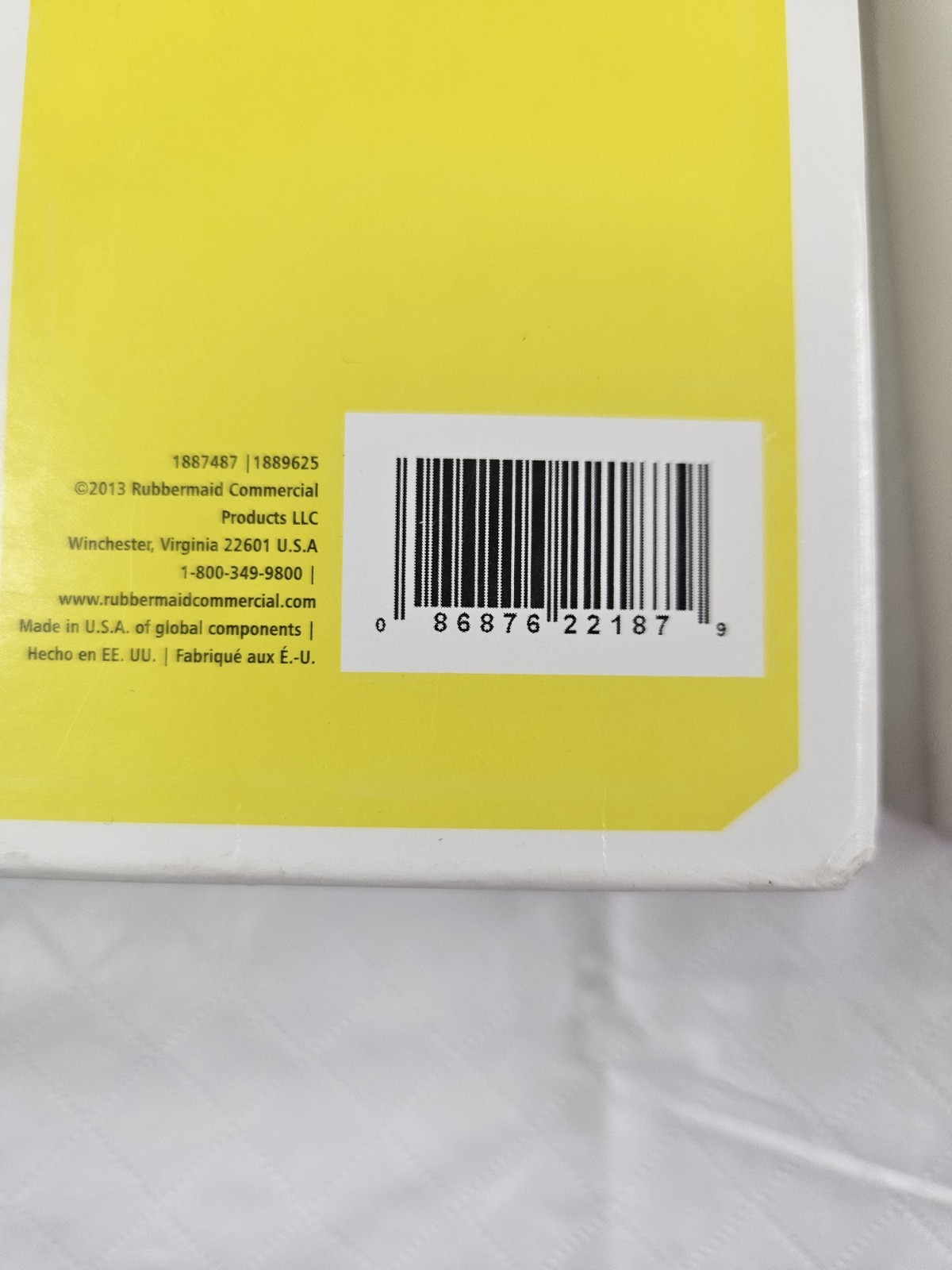 Rubbermaid Commercial 18″ Disposable Microfiber Mop Refill 8 pk Lot 2 Wet Dust