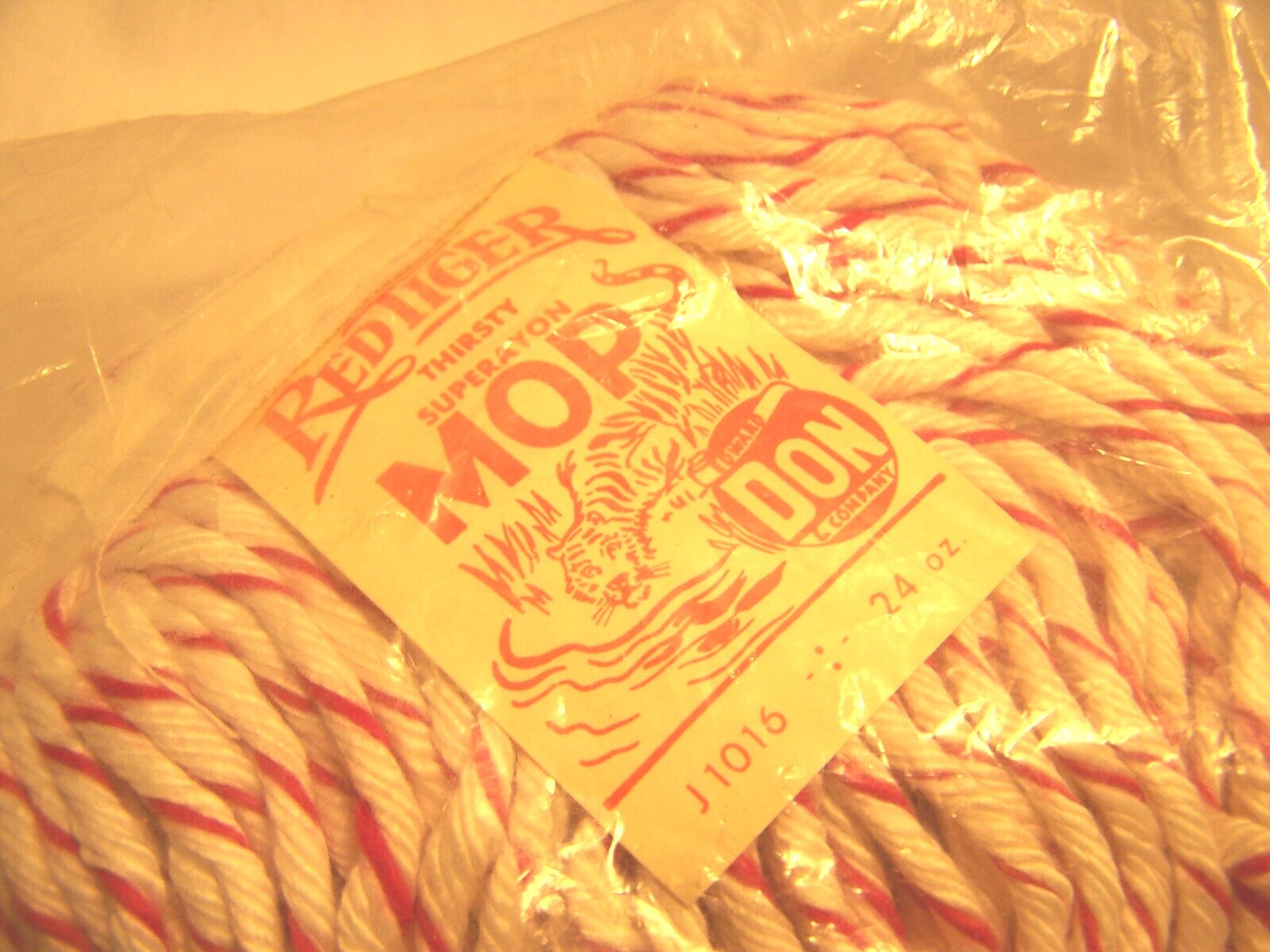 Vintage Red and White Mop Head Red Tiger Super Thirsty