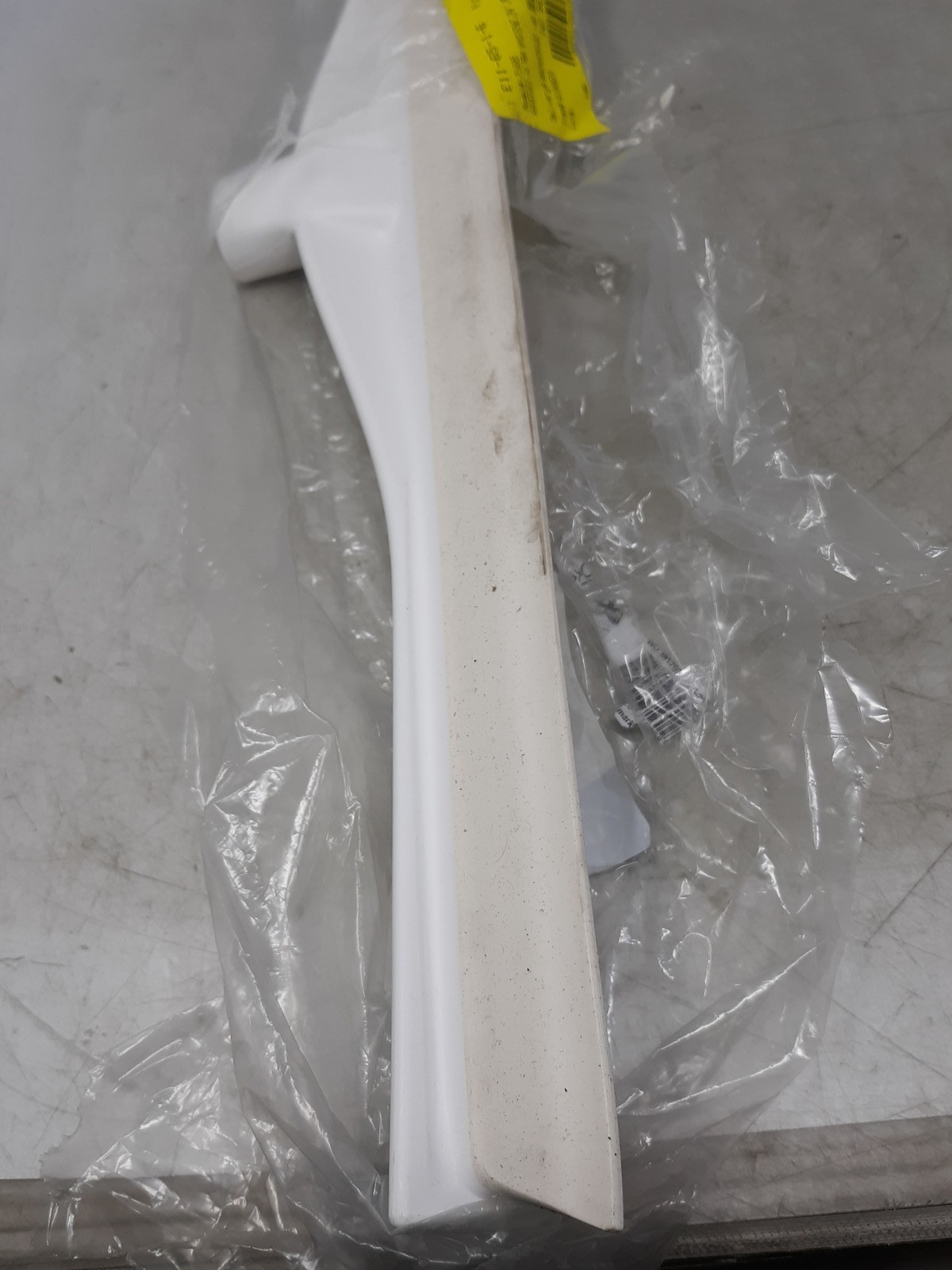 Vikan 71605 Ultra Hygiene Squeegee, 23.6″, White Cleaning Tool