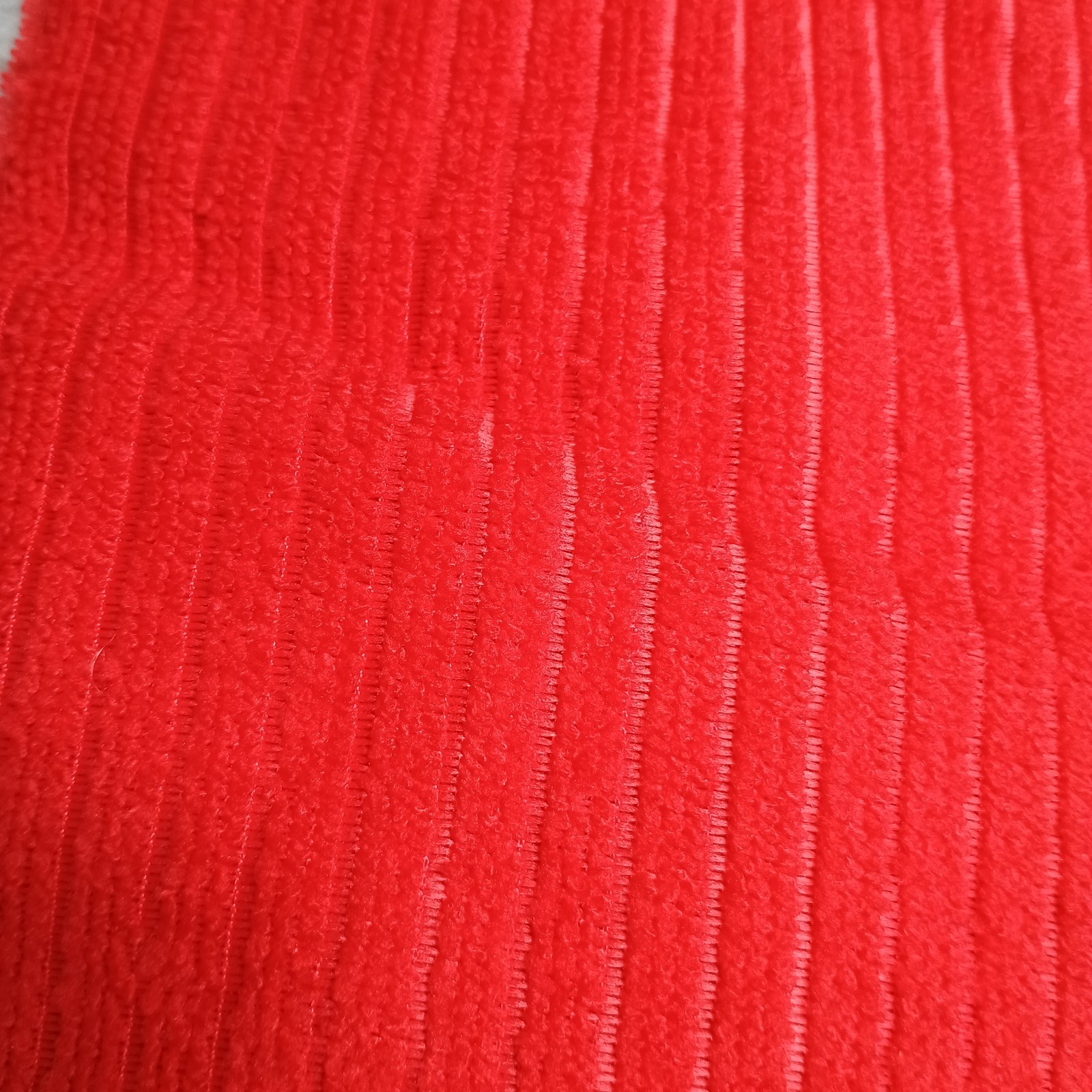 Colored Microfiber Cleaning Cloths – Soft, Reusable & Multi-Purpose