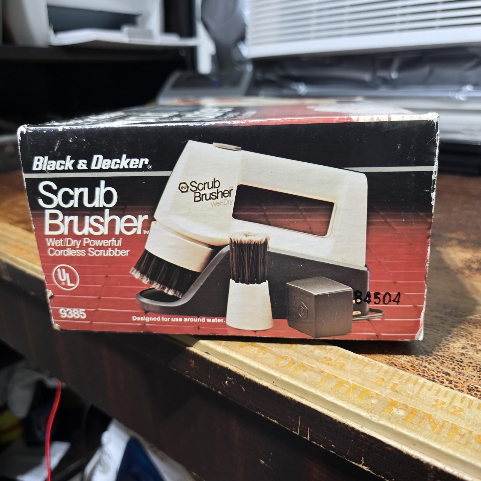 Black & Decker Scrub Brush