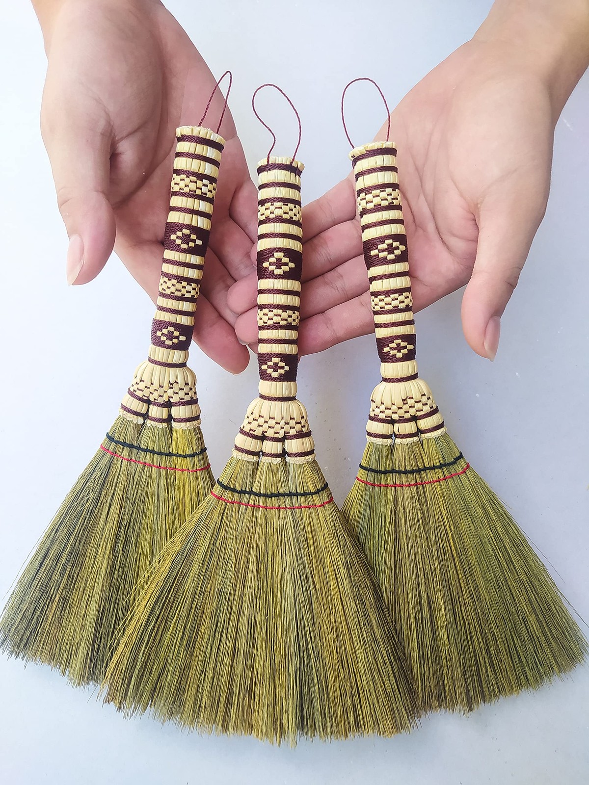 AW BROOMS Small Corn Wisk Brush Broom 11 Inch Blue, Red Staw Soft