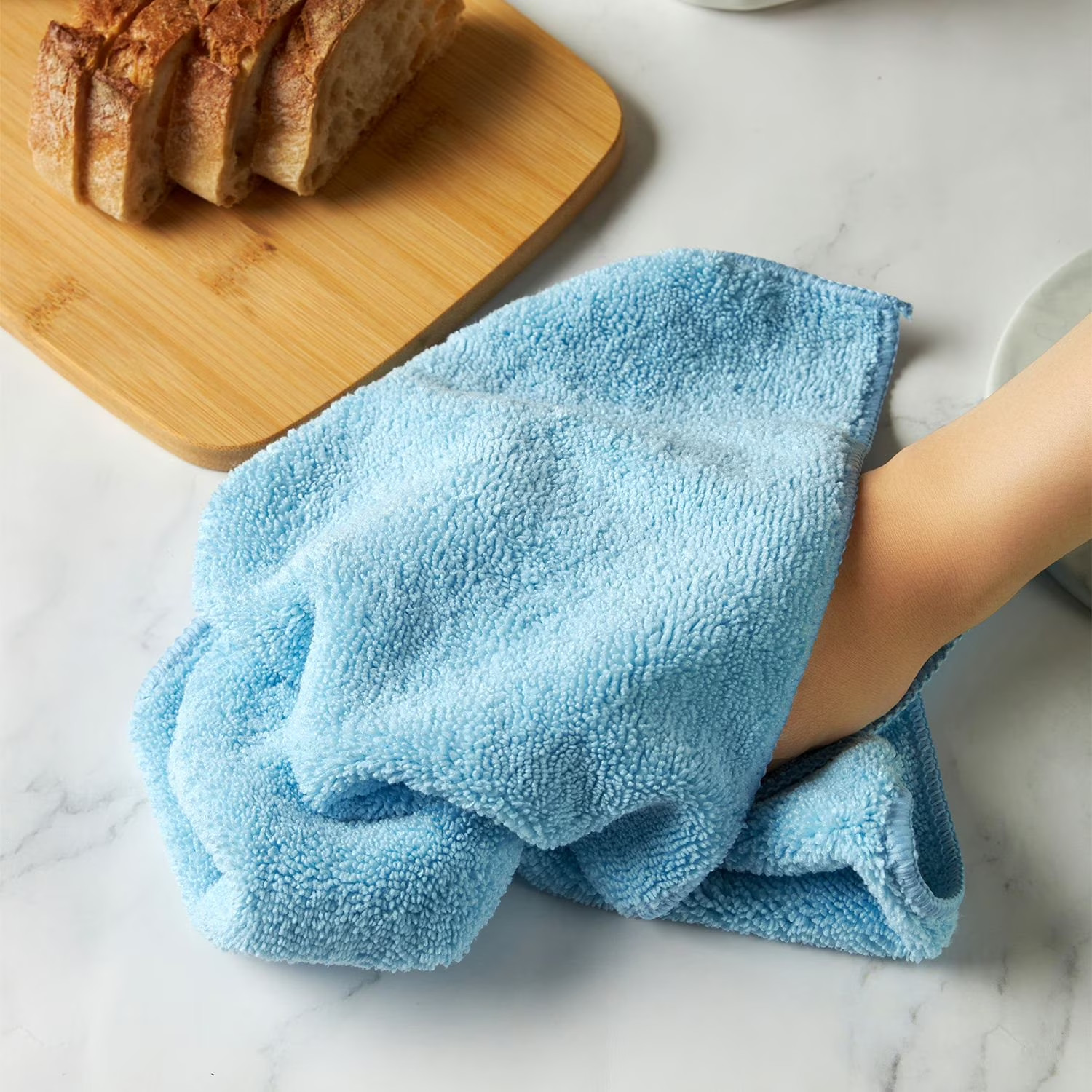 Member’s Mark Microfiber Towels – Blue, 16″ x 16″, 36 Count Cleaning Cloths