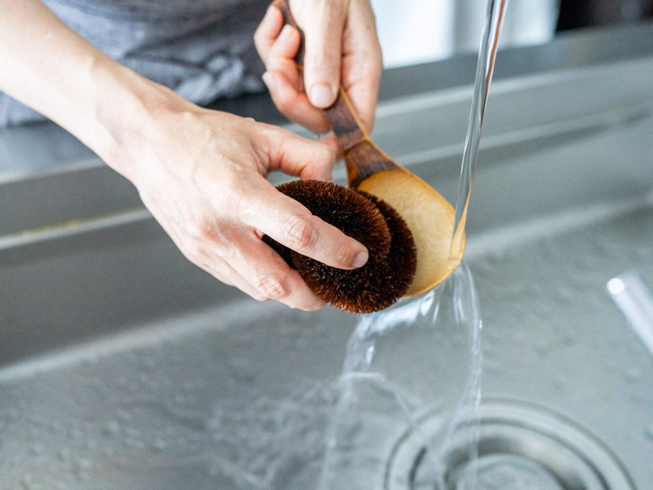 Japanese Scrub Brush Tawashi – Shuro Palm Linked Brush Kitchen Cleaning