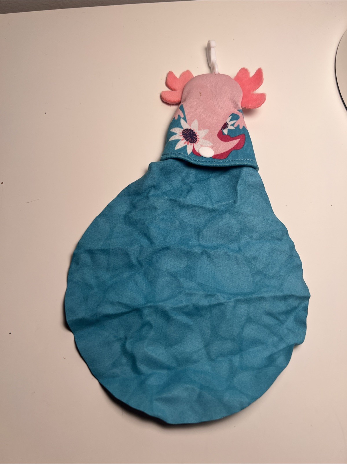 Girl Scouts Axolotl Keychain Screen Cleaner Key Chain Lily Pad Wipe Pink Cloth