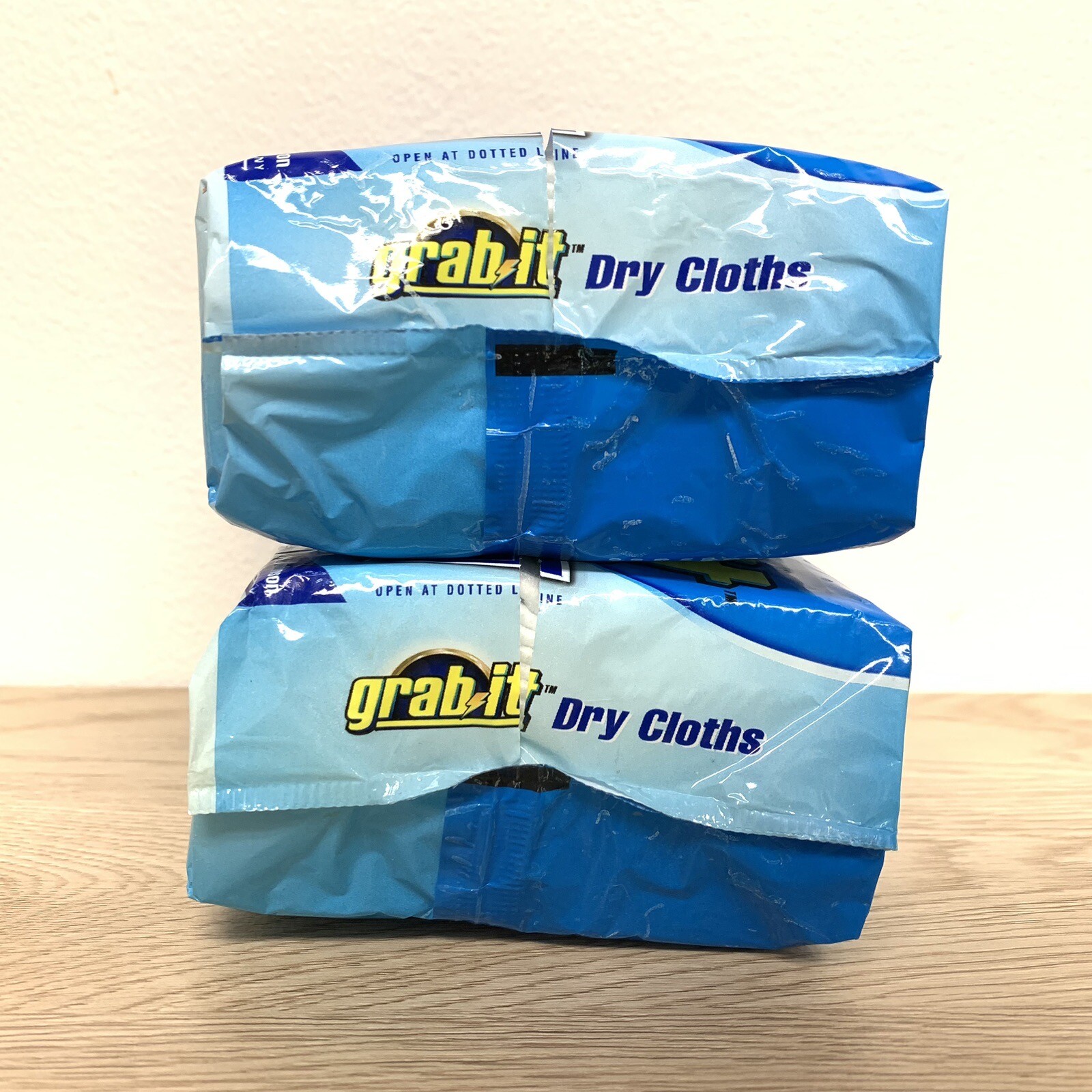 2 Grab-It Dry Cloths Unscented 20 pack, 40 total Sweeper Dusting Disposable OPEN