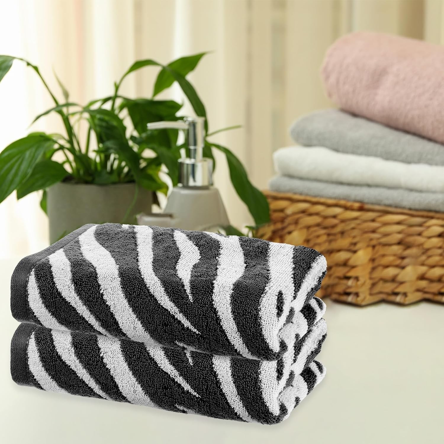 4 Pcs Bathroom Hand Towels Black/White Soft Absorbent Face Towels Cotton Wash