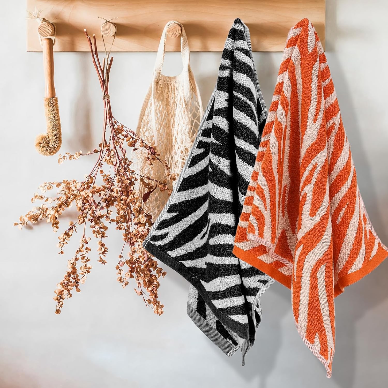 4 Pcs Bathroom Hand Towels Black/White Soft Absorbent Face Towels Cotton Wash