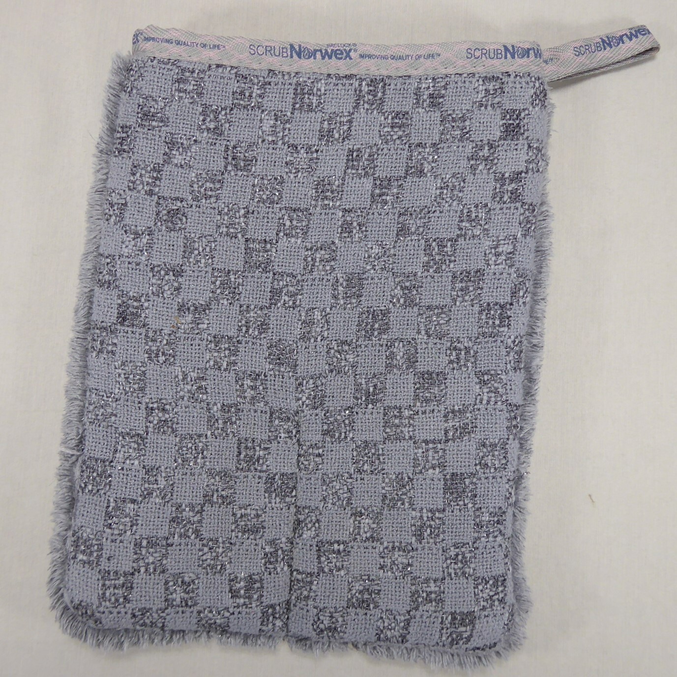 Norwex 2-in-1 Bathroom Scrub Mitt w/ BacLock Graphite Bathtub Shower Sink Cloth