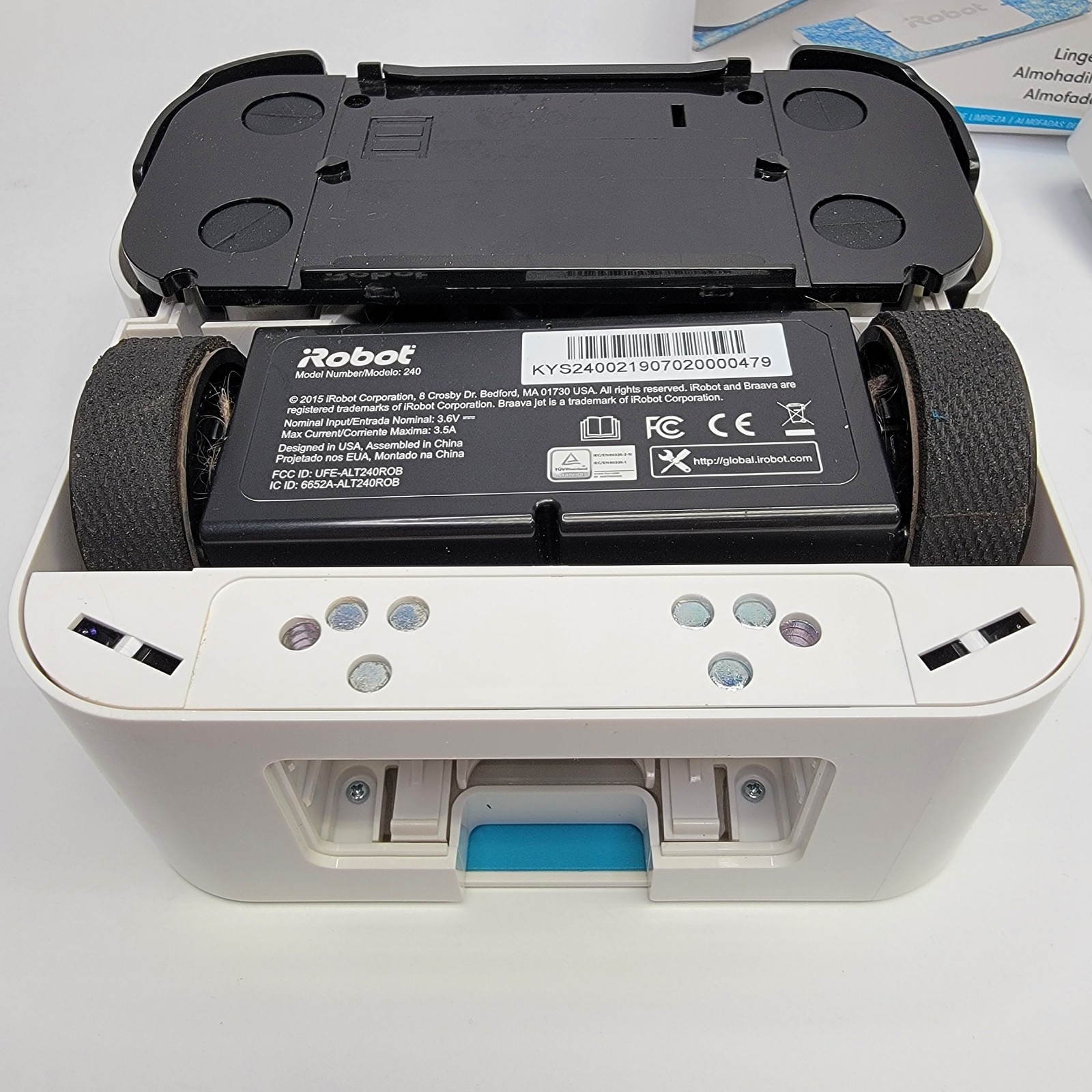 NICE – iRobot Braava Jet 240 Robot Mop Wet/Damp/Dry WITH Pads Battery & Charger