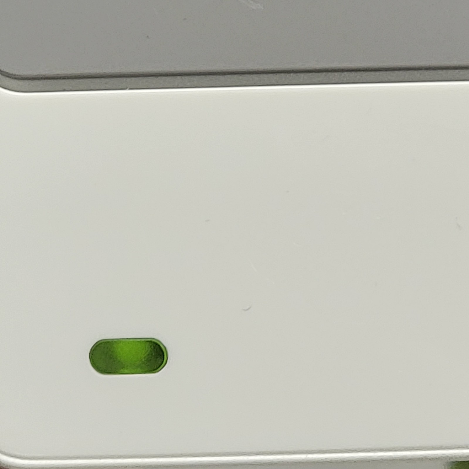 NICE – iRobot Braava Jet 240 Robot Mop Wet/Damp/Dry WITH Pads Battery & Charger