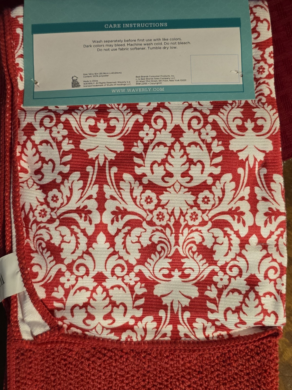 Waverly Red White Damask Set Of 4 Multisurface Cleaning Cloths Glass Polish Scru
