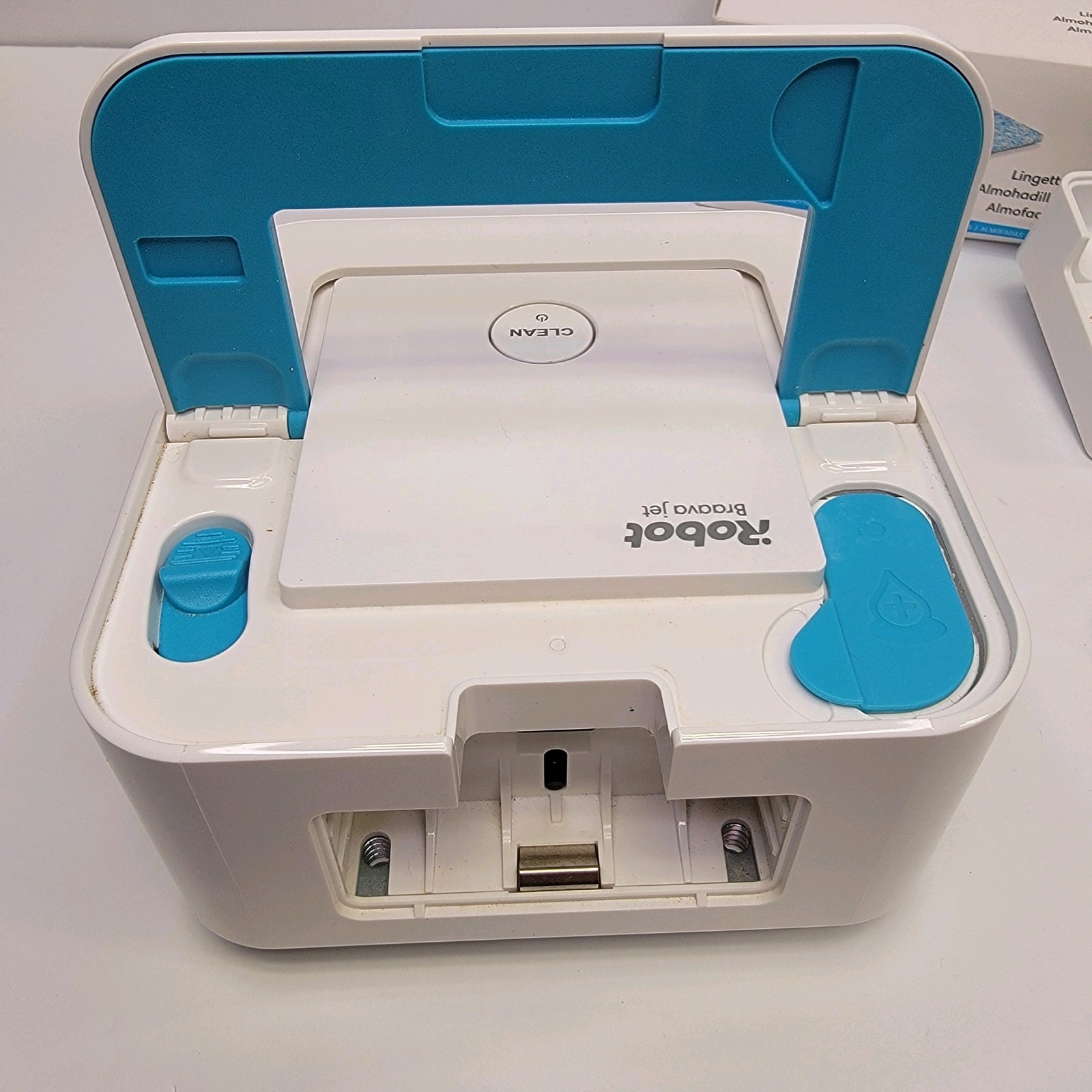 NICE – iRobot Braava Jet 240 Robot Mop Wet/Damp/Dry WITH Pads Battery & Charger