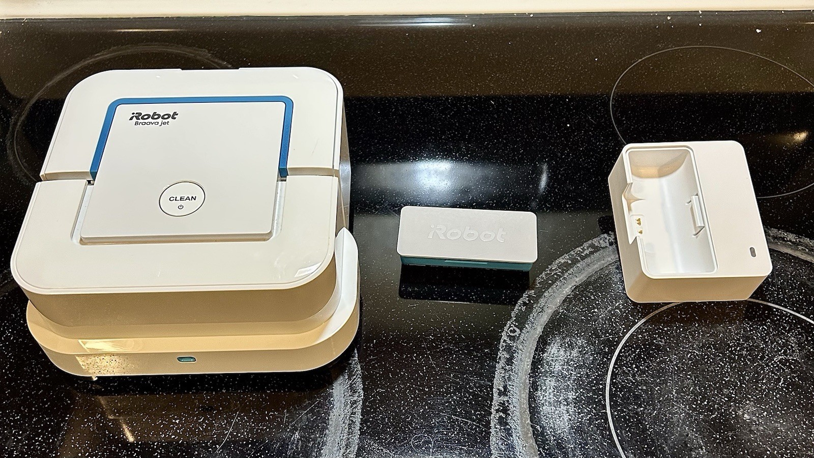 iRobot Braava Jet 240 Smart Mopping Robot | Wet Mopping & Dry Sweeping
