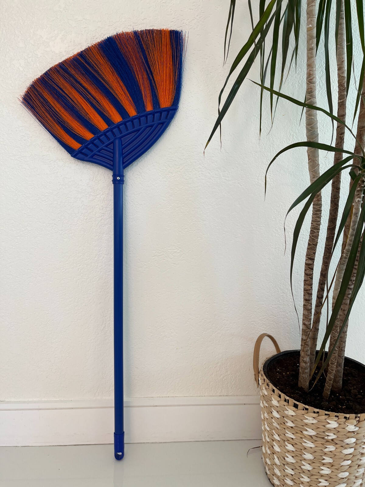 1 Pack Soft Sweeping Plastic Brooms Indoor& Outdoor/ Choi Nhua Thai Lan