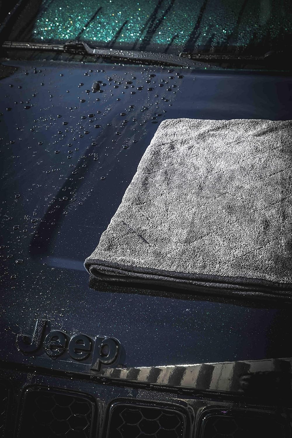 Plush 1500 GSM Microfiber Drying Towels – Large 33 x 29 Inches for Superior Care