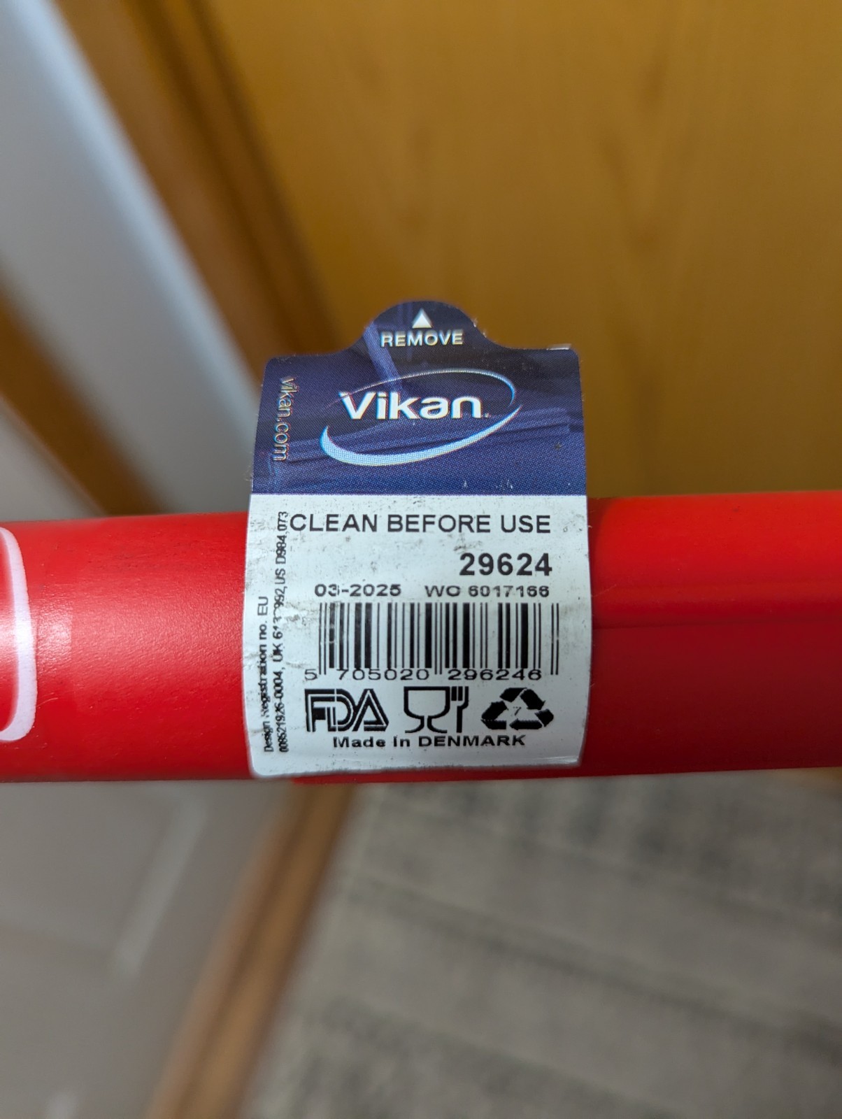 Vikan 29624 59″ Color Coded Handle, 1 1/4 In Dia, Red, Polypropylene