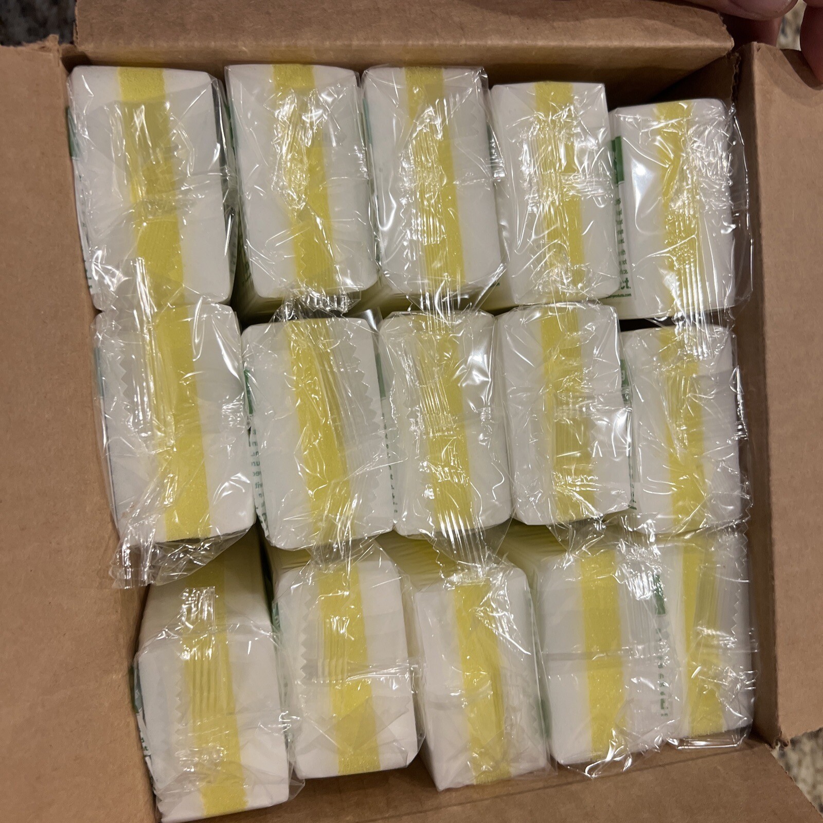IMPACT PRODUCTS 7150 Amazing White/Yellow 4.5″x2.75″x1.5″ Sponge W/ Magic Eraser