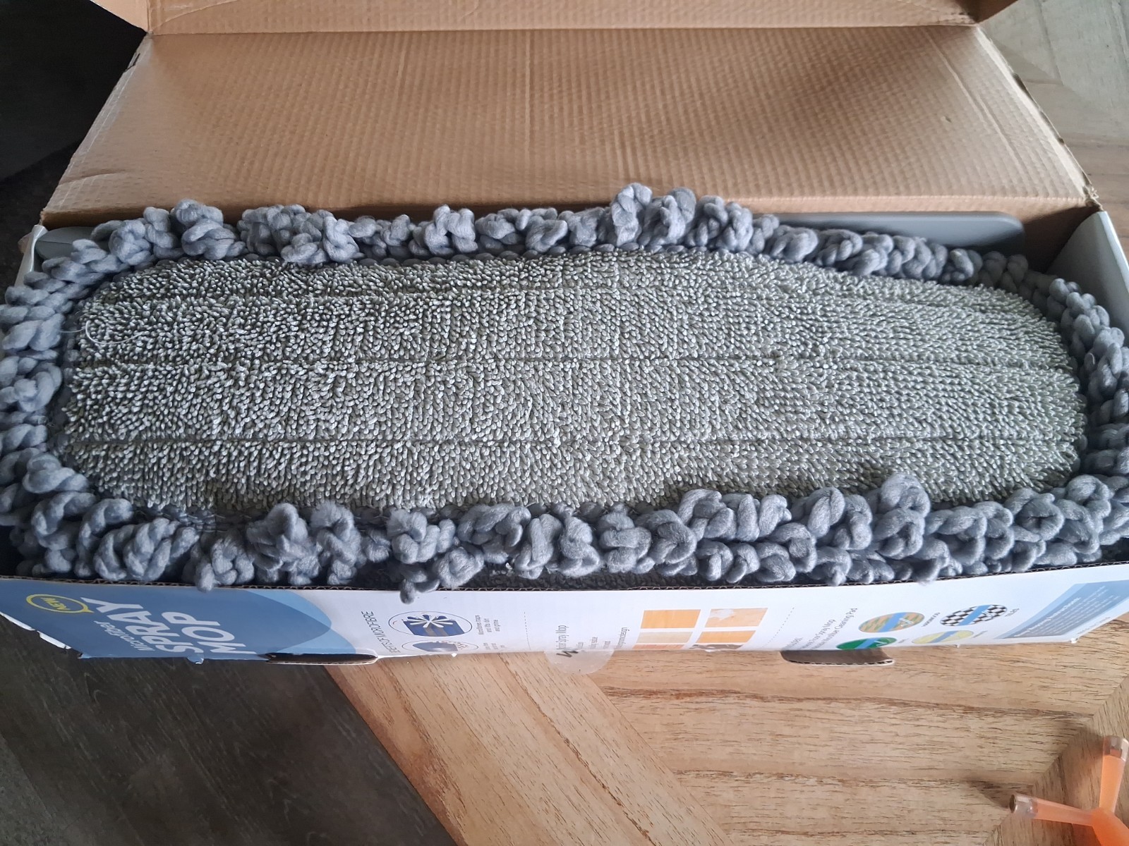Micro fiber spray mop Wet/dry