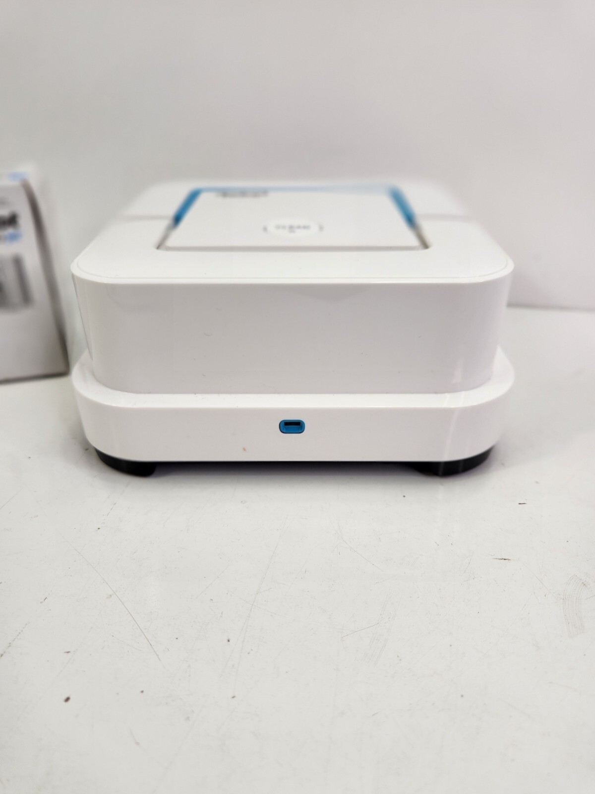 iRobot Braava Jet 240 Robot With Mopping Pads (NO BATTERY) Read Desc.