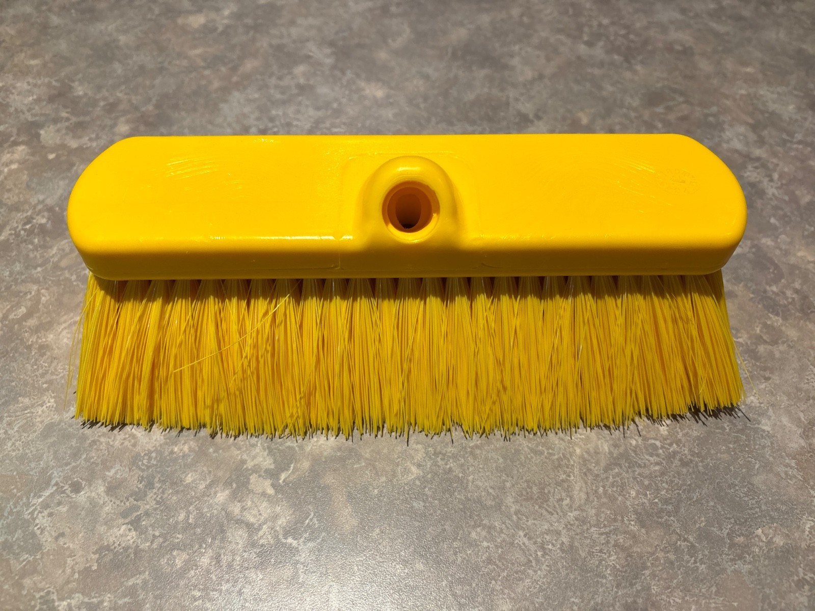 SPARTA Flo-Thru Plastic Scrub Brush, w/Soft Nylex Bristles 10.5″L x 4.5″W x 4″H