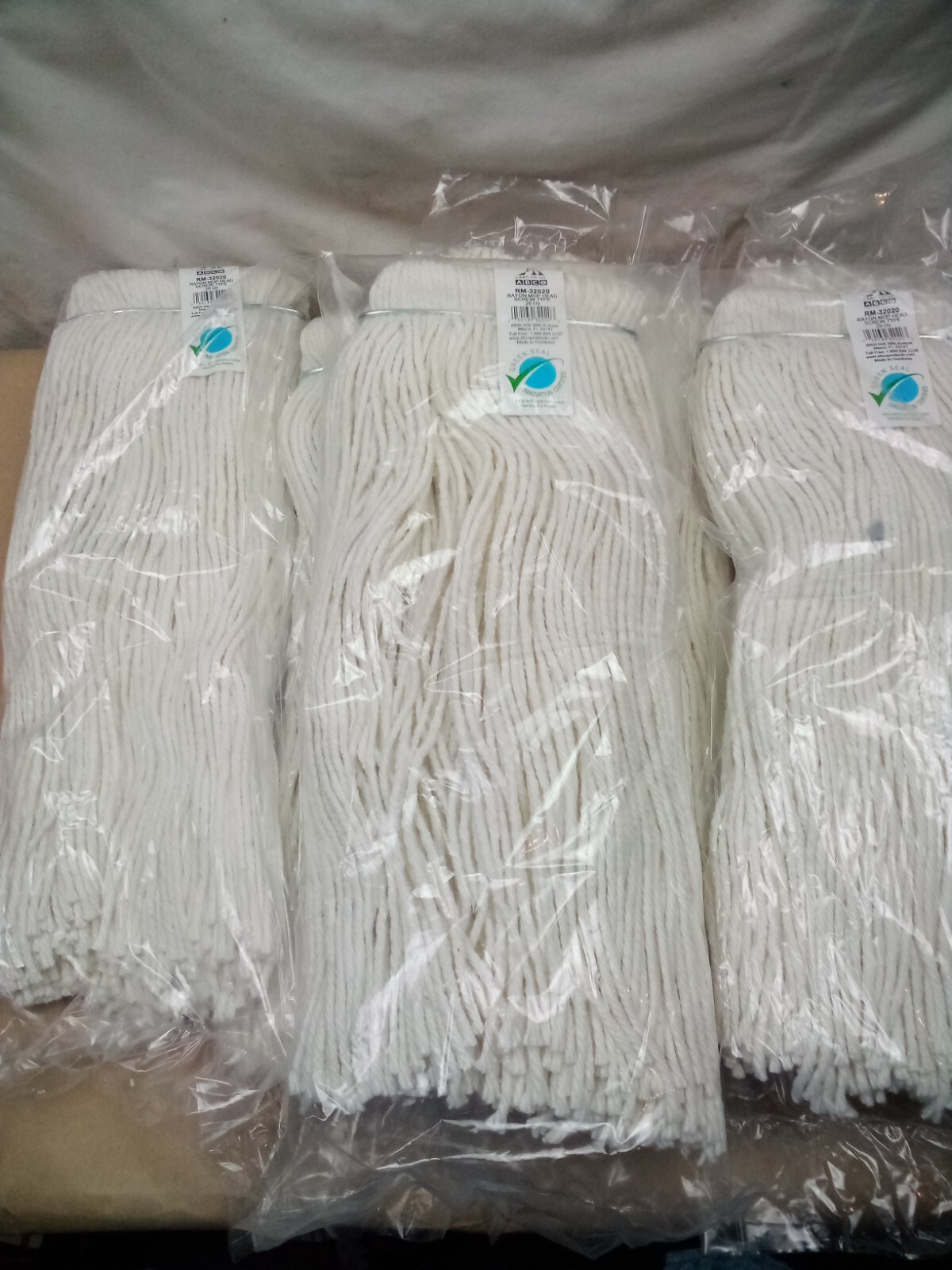 (5) ABCO, 20 OZ, White Yarn 4 Ply Rayon Mop Head RM-32020 Screw Type