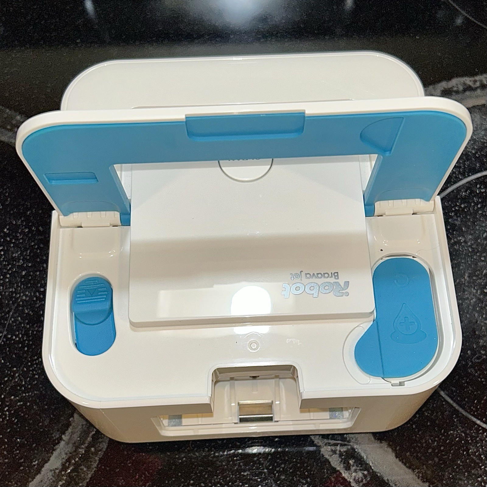 iRobot Braava Jet 240 Smart Mopping Robot | Wet Mopping & Dry Sweeping