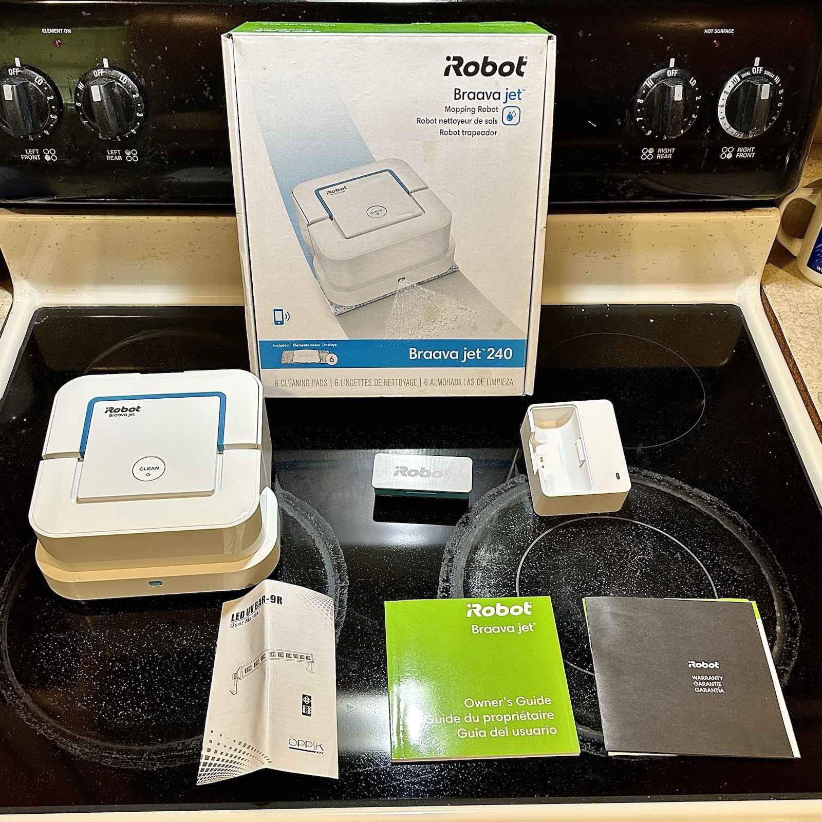 iRobot Braava Jet 240 Smart Mopping Robot | Wet Mopping & Dry Sweeping