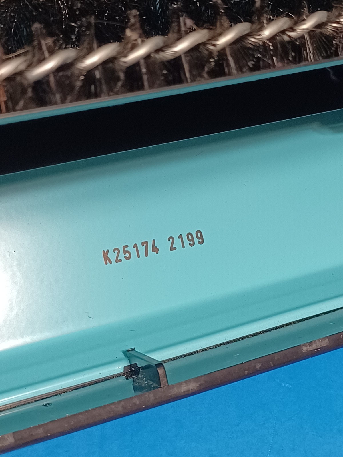 BISSELL Refresh Manual Sweeper – Pirouette, 2199, Blue ~ BRAND NEW