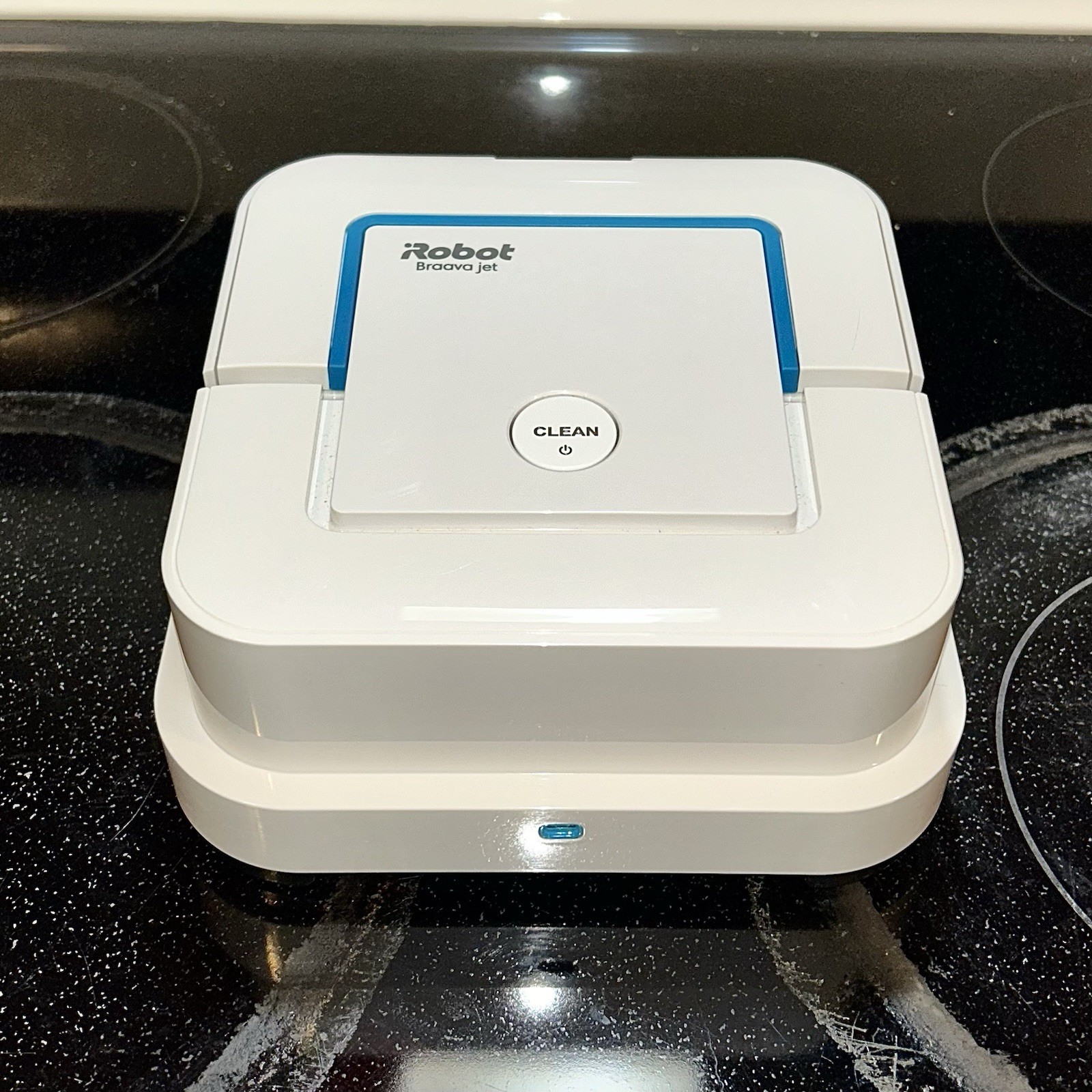 iRobot Braava Jet 240 Smart Mopping Robot | Wet Mopping & Dry Sweeping