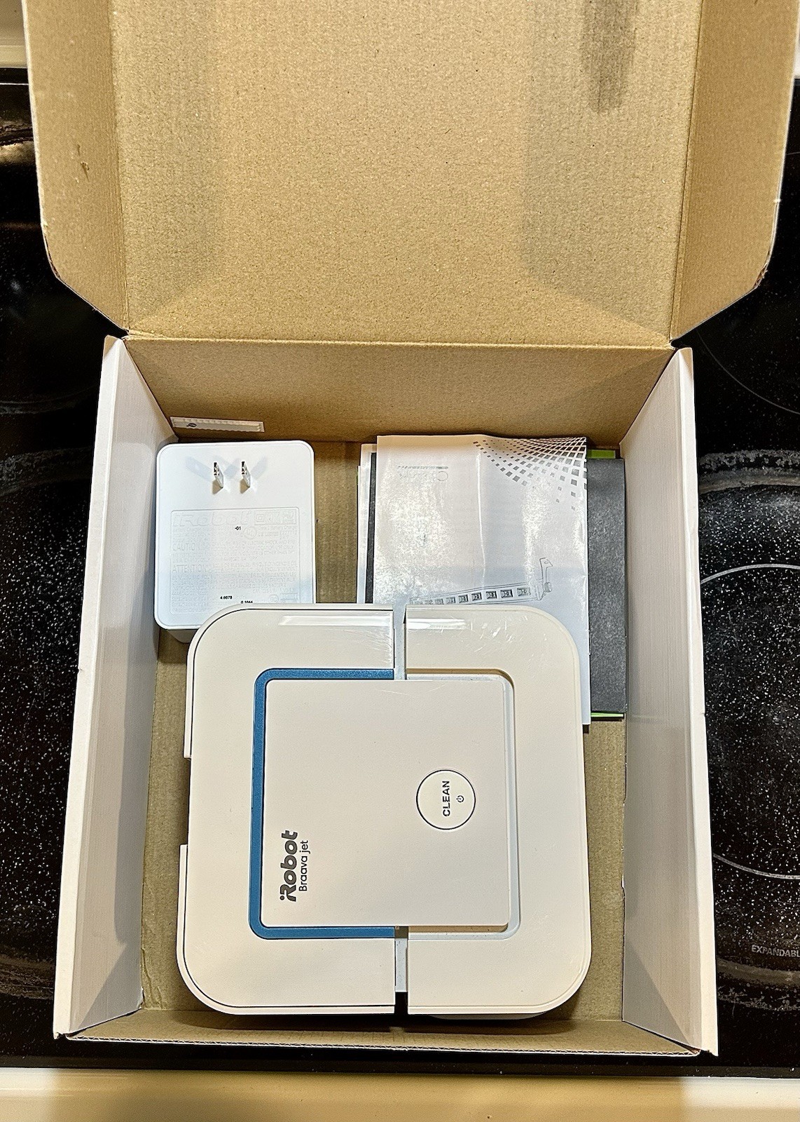 iRobot Braava Jet 240 Smart Mopping Robot | Wet Mopping & Dry Sweeping
