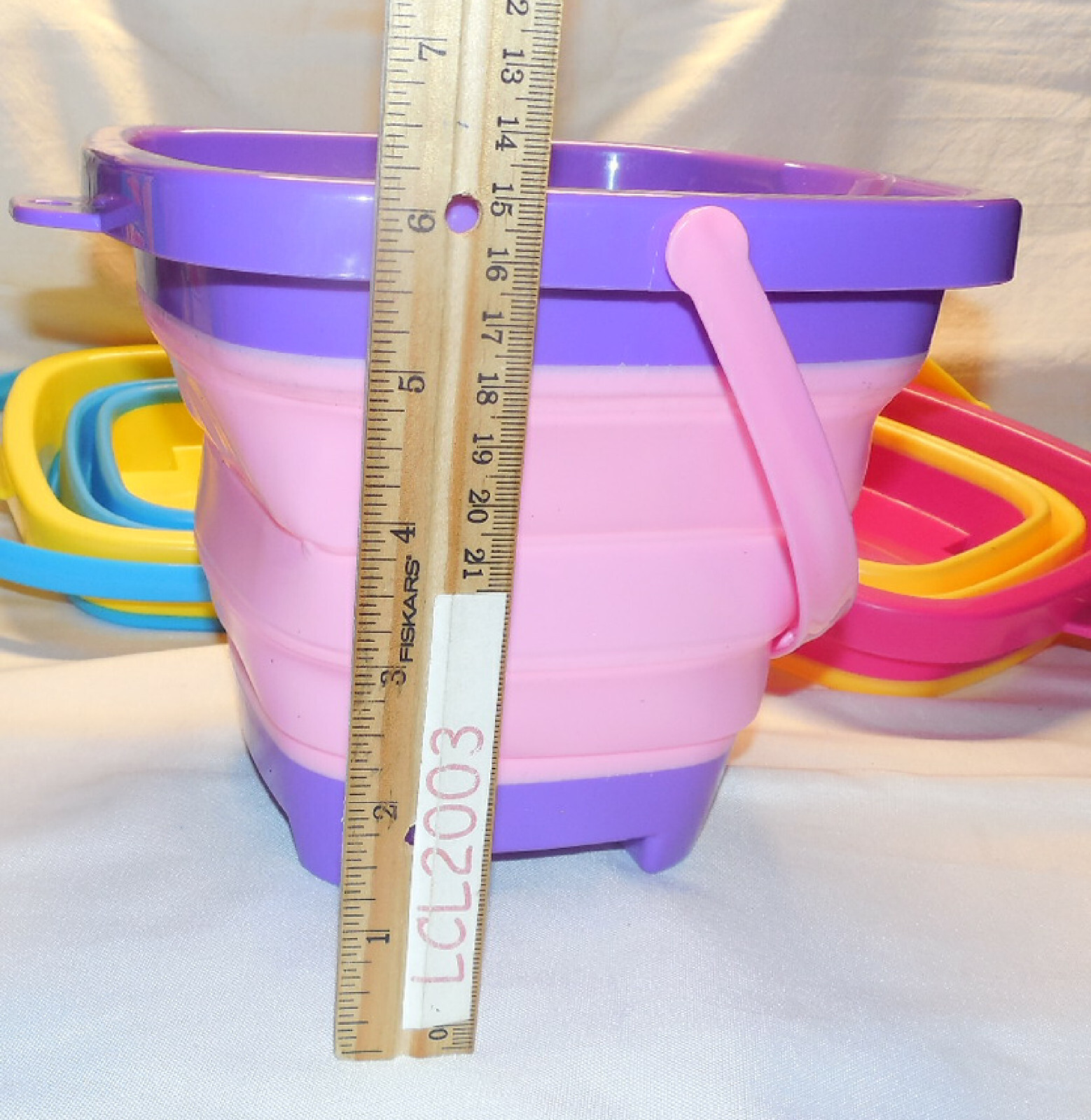 3 Multipurpose Collapsible Buckets Compact Bucket 1/2 Gallon Yellow Purple Pink