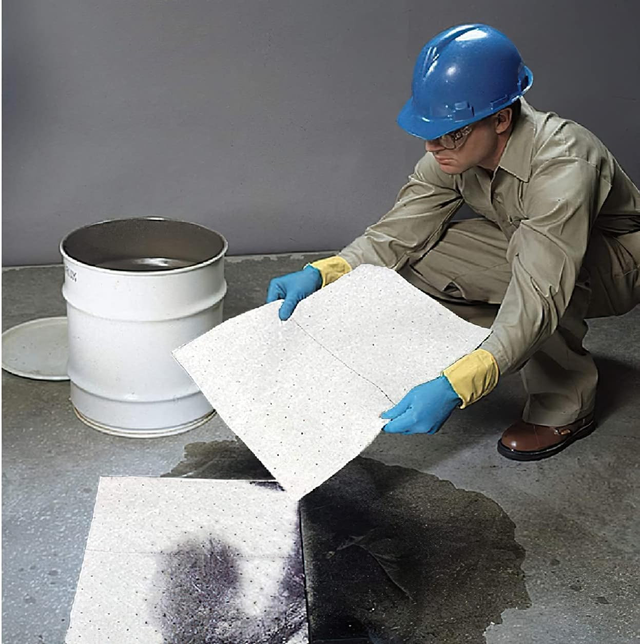 Heavyweight Oil Absorbent Pads – 15″x18″, 100 Count, White